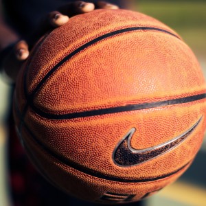 九游娱乐官网 (jiuyou)-高空秋千极限挑战，勇气指数爆表，高空秋千游玩须知