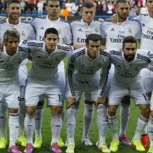 九游官网下载电脑版-他的“钢铁防线”在与勇士的比赛中屡次锁死对方外围，助球队稳住局势！