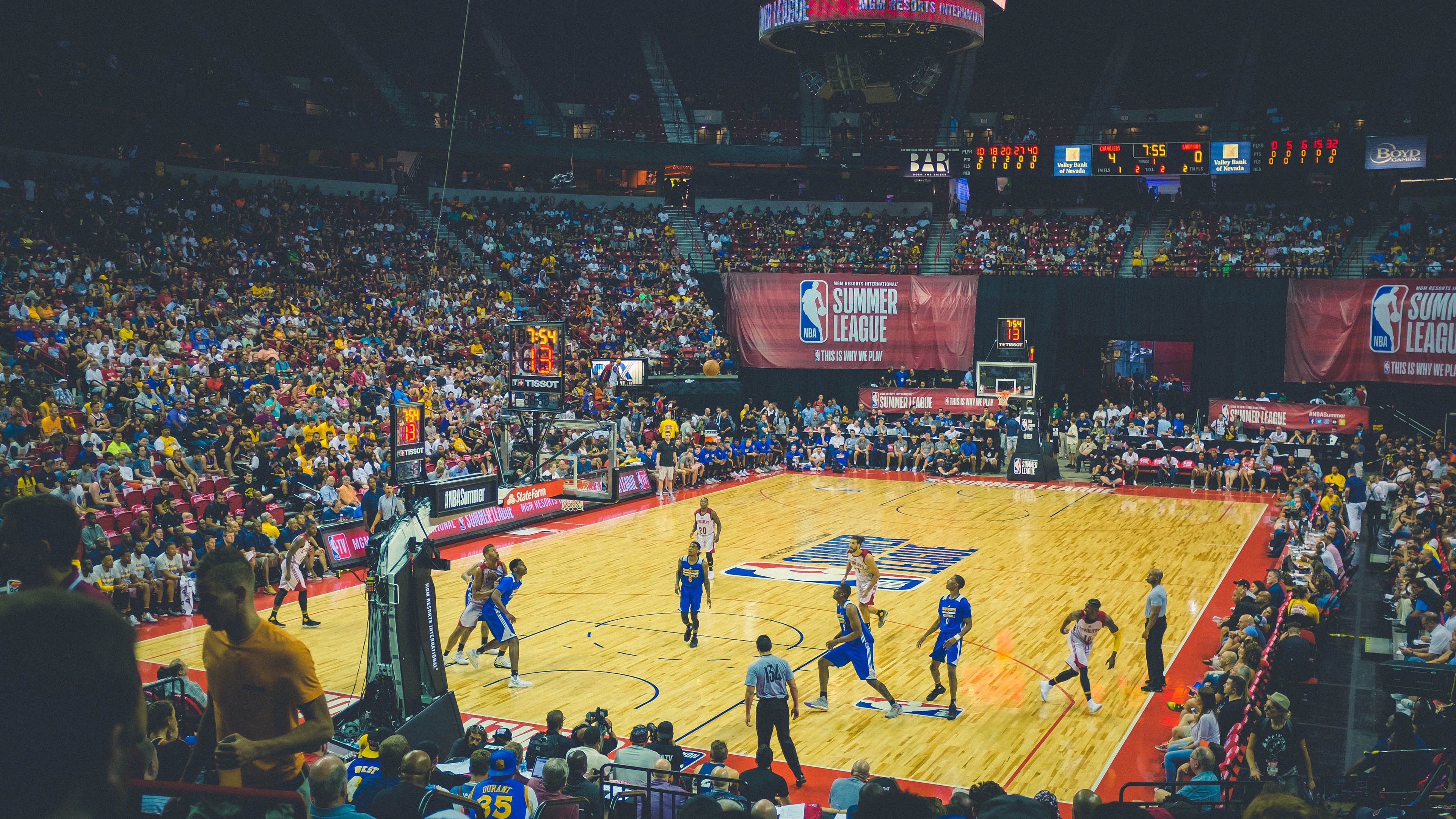 “青训营地引入虚拟仿真技术，训练效果显著提升”，虚拟训练系统