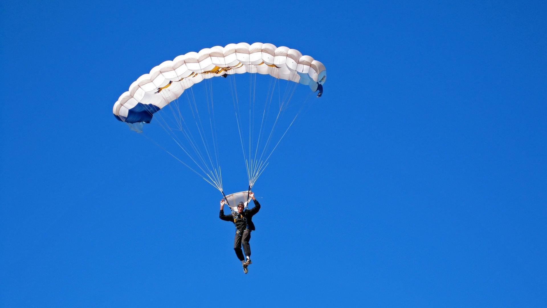 赛场“极限运动”：球员在欧冠中的精湛技巧